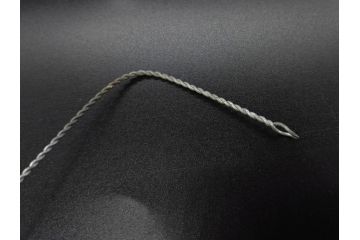 大正〜昭和初期　FEEDING BOTTLE　I.IWASAKI&CO.　レトロなディスプレイを盛り上げるエンボス瓶(哺乳瓶、ボトル、日本製、ガラス瓶)(R-077393)
