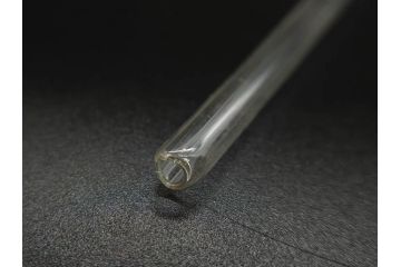 大正〜昭和初期　FEEDING BOTTLE　I.IWASAKI&CO.　レトロなディスプレイを盛り上げるエンボス瓶(哺乳瓶、ボトル、日本製、ガラス瓶)(R-077396)