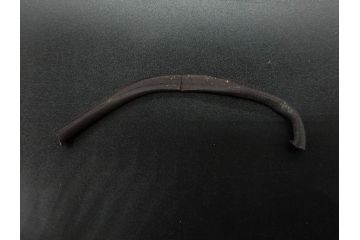大正〜昭和初期　FEEDING BOTTLE　I.IWASAKI&CO.　レトロなディスプレイを盛り上げるエンボス瓶(哺乳瓶、ボトル、日本製、ガラス瓶)(R-077397)