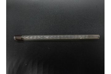 大正〜昭和初期　FEEDING BOTTLE　I.IWASAKI&CO.　レトロなディスプレイを盛り上げるエンボス瓶(哺乳瓶、ボトル、日本製、ガラス瓶)(R-077398)