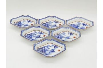明治〜大正期　伊万里　染付　山水船図　約18cm　5.9寸　鮮やかな青に金と赤色が映える変形皿6枚セット(菱形、八角、金彩、五寸九分、和食器、和皿)(R-077409)