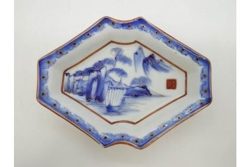 明治〜大正期　伊万里　染付　山水船図　約18cm　5.9寸　鮮やかな青に金と赤色が映える変形皿6枚セット(菱形、八角、金彩、五寸九分、和食器、和皿)(R-077409)