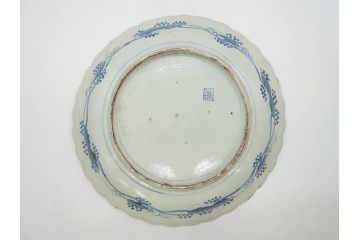 江戸期　古伊万里　線描　松竹梅　花鳥図　約45cm　1尺5寸　繊細に絵付けされた大皿(鳳凰、和皿、和食器、一尺5寸)(R‐077410)