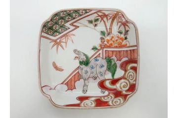 江戸期　古伊万里　色絵　獅子・竹花蝶図　約14cm　4.6寸　華やかな図柄が魅力的な変形皿5枚セット(小皿、四寸六分、和食器、和皿)(R-077411)