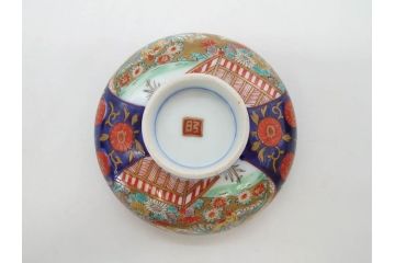 明治期　伊万里焼　色絵　桃印　鳳凰菊雷文　約12cm　4.1寸　色鮮やかな染付と金彩で装飾された豪華な蓋付き茶碗3客セット(金彩、器、どんぶり、和皿、和食器、四寸一分)(R-077412)