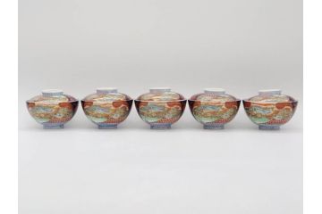 明治期　伊万里焼　色絵　桃印　鳳凰菊雷文　約12cm　4.1寸　色鮮やかな染付と金彩で装飾された豪華な蓋付き茶碗5客セット(金彩、器、どんぶり、和皿、和食器、四寸一分)(R-077413)