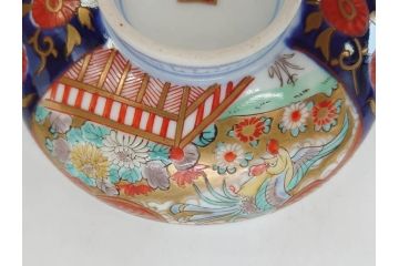 明治期　伊万里焼　色絵　桃印　鳳凰菊雷文　約12cm　4.1寸　色鮮やかな染付と金彩で装飾された豪華な蓋付き茶碗5客セット(金彩、器、どんぶり、和皿、和食器、四寸一分)(R-077413)