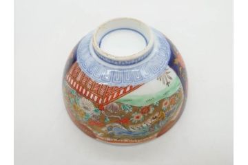 明治期　伊万里焼　色絵　桃印　鳳凰菊雷文　約12cm　4.1寸　色鮮やかな染付と金彩で装飾された豪華な蓋付き茶碗5客セット(金彩、器、どんぶり、和皿、和食器、四寸一分)(R-077414)