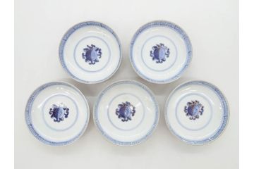 明治期　伊万里焼　色絵　桃印　鳳凰菊雷文　約12cm　4.1寸　色鮮やかな染付と金彩で装飾された豪華な蓋付き茶碗5客セット(金彩、器、どんぶり、和皿、和食器、四寸一分)(R-077415)