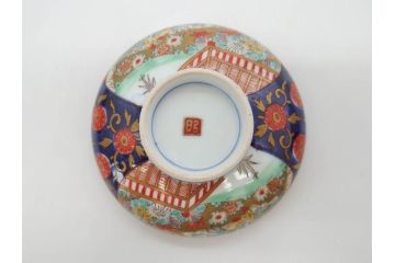 明治期　伊万里焼　色絵　桃印　鳳凰菊雷文　約12cm　4.1寸　色鮮やかな染付と金彩で装飾された豪華な蓋付き茶碗5客セット(金彩、器、どんぶり、和皿、和食器、四寸一分)(R-077415)