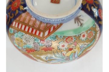 明治期　伊万里焼　色絵　桃印　鳳凰菊雷文　約12cm　4.1寸　色鮮やかな染付と金彩で装飾された豪華な蓋付き茶碗5客セット(金彩、器、どんぶり、和皿、和食器、四寸一分)(R-077415)