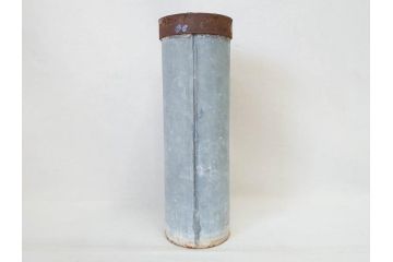 吉備前國　佐々木義光作　古銅花瓶　金銀象嵌　巌上の亀・根笹図　精巧な銀細工が美しい花瓶(花器、花入、花生、共箱付き)(R-077416)