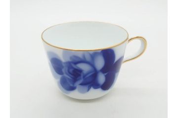 大倉陶園(OKURA、OAC)　ブルーローズ 手描き　バラ　上品なローズの絵付けが魅力的なモーニングセット(皿、プレート、ボウル、カップ&ソーサー、C&S、洋食器、外箱付き、岡染め)(R-077418)