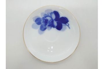大倉陶園(OKURA、OAC)　ブルーローズ 手描き　バラ　上品なローズの絵付けが魅力的なモーニングセット(皿、プレート、ボウル、カップ&ソーサー、C&S、洋食器、外箱付き、岡染め)(R-077418)