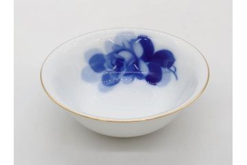 大倉陶園(OKURA、OAC)　ブルーローズ 手描き　バラ　上品なローズの絵付けが魅力的なモーニングセット(皿、プレート、ボウル、カップ&ソーサー、C&S、洋食器、外箱付き、岡染め)(R-077418)