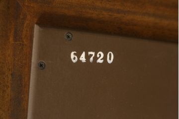 中古　DREXEL HERITAGE(ドレクセルヘリテイジ)　シンプルなデザインの中にも品の良さが感じられるウォールミラー(壁掛け鏡、店舗什器)(R-077430)