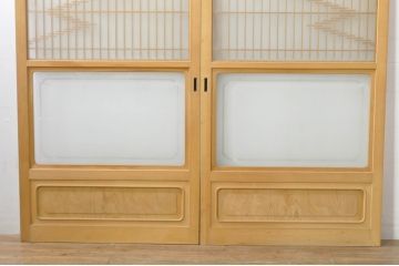 中古　和の雰囲気が魅力的な格子入りのガラス戸2枚セット(建具、引き戸、格子戸)(R-077439)