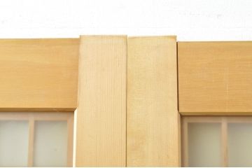 中古　和の雰囲気が魅力的な格子入りのガラス戸2枚セット(建具、引き戸、格子戸)(R-077439)
