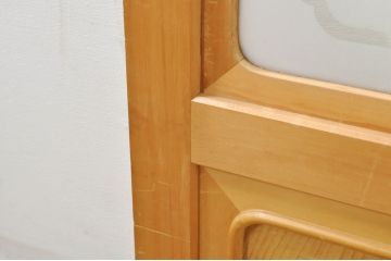 中古　和の雰囲気が魅力的な格子入りのガラス戸2枚セット(建具、引き戸、格子戸)(R-077440)