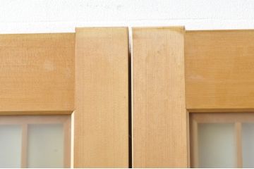 中古　和の雰囲気が魅力的な格子入りのガラス戸2枚セット(建具、引き戸、格子戸)(R-077440)
