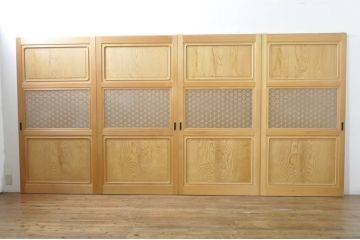 中古　落ち着いた和の空間を演出する組子入りガラス帯戸4枚セット(建具、引き戸、板戸)(R-077444)