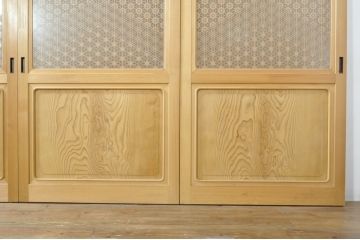 中古　落ち着いた和の空間を演出する組子入りガラス帯戸4枚セット(建具、引き戸、板戸)(R-077444)