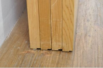 中古　落ち着いた和の空間を演出する組子入りガラス帯戸4枚セット(建具、引き戸、板戸)(R-077444)