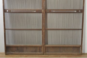 アンティーク建具　落ち着きのある和を演出する格子戸2枚セット(帯戸、引き戸)(R-077449)