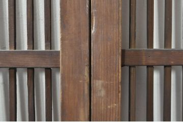 アンティーク建具　落ち着きのある和を演出する格子戸2枚セット(帯戸、引き戸)(R-077449)