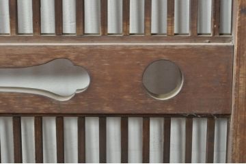 アンティーク建具　落ち着きのある和を演出する格子戸2枚セット(帯戸、引き戸)(R-077449)