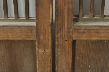 アンティーク建具　落ち着きのある和を演出する格子戸2枚セット(帯戸、引き戸)(R-077449)