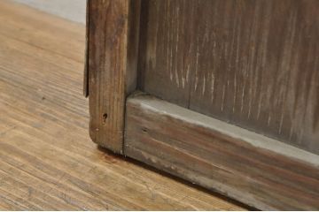 アンティーク建具　落ち着きのある和を演出する格子戸2枚セット(帯戸、引き戸)(R-077449)