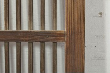 アンティーク建具　落ち着きのある和を演出する格子戸2枚セット(帯戸、引き戸)(R-077449)