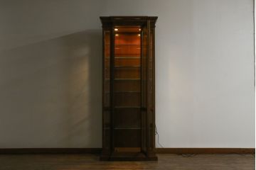 中古　美品　DREXEL HERITAGE(ドレクセルヘリテイジ)　FRANCESCA(フランチェスカ)シリーズ　気品溢れる佇まいが魅力のガラスキャビネット(飾り棚、キュリオケース、ショーケース、ガラスケース、Gケース、コレクションケース、店舗什器)(定価約74万円)(R-077450)