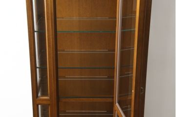 中古　美品　DREXEL HERITAGE(ドレクセルヘリテイジ)　FRANCESCA(フランチェスカ)シリーズ　気品溢れる佇まいが魅力のガラスキャビネット(飾り棚、キュリオケース、ショーケース、ガラスケース、Gケース、コレクションケース、店舗什器)(定価約74万円)(R-077451)
