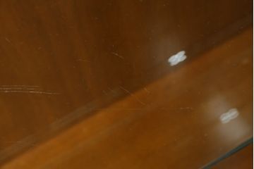 中古　美品　DREXEL HERITAGE(ドレクセルヘリテイジ)　FRANCESCA(フランチェスカ)シリーズ　気品溢れる佇まいが魅力のガラスキャビネット(飾り棚、キュリオケース、ショーケース、ガラスケース、Gケース、コレクションケース、店舗什器)(定価約74万円)(R-077451)