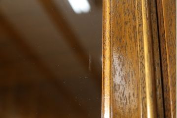 中古　美品　DREXEL HERITAGE(ドレクセルヘリテイジ)　FRANCESCA(フランチェスカ)シリーズ　気品溢れる佇まいが魅力のガラスキャビネット(飾り棚、キュリオケース、ショーケース、ガラスケース、Gケース、コレクションケース、店舗什器)(定価約74万円)(R-077451)