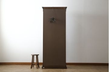 中古　美品　DREXEL HERITAGE(ドレクセルヘリテイジ)　FRANCESCA(フランチェスカ)シリーズ　気品溢れる佇まいが魅力のガラスキャビネット(飾り棚、キュリオケース、ショーケース、ガラスケース、Gケース、コレクションケース、店舗什器)(定価約74万円)(R-077451)