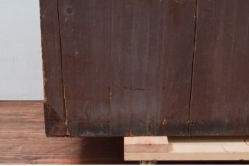 和製アンティーク　前面欅(ケヤキ)材　時代の流れを感じる佇まいが趣深い蝶覆輪金具の二段重ね会津箪笥(時代箪笥、和たんす、衣装タンス、収納箪笥、引き出し)(R-077457)
