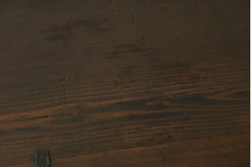 和製アンティーク　前面欅(ケヤキ)材　使い込まれた風合いが味わい深い関西衣装箪笥　(R-077464)