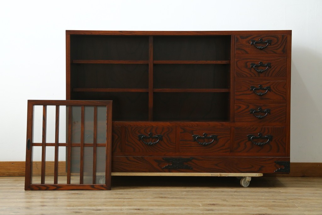 中古　美品　岩谷堂箪笥　力強い木目が魅力のサイドボード　(R-077469)