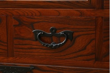 中古　美品　岩谷堂箪笥　力強い木目が魅力のサイドボード　(R-077469)