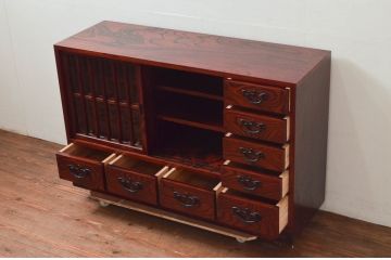 中古　美品　岩谷堂箪笥　力強い木目が魅力のサイドボード(サイドキャビネット、引き出し、収納棚、戸棚、飾り棚)(R-077469)