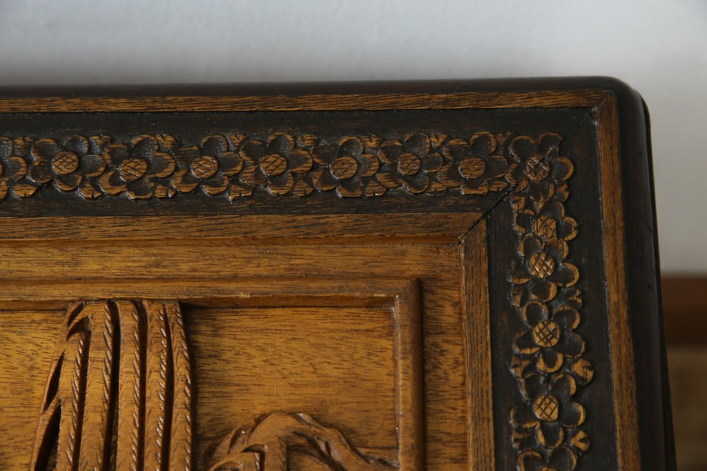 アジアンヴィンテージ　全面に施された彫刻が豪華なトランク　(R-077472)