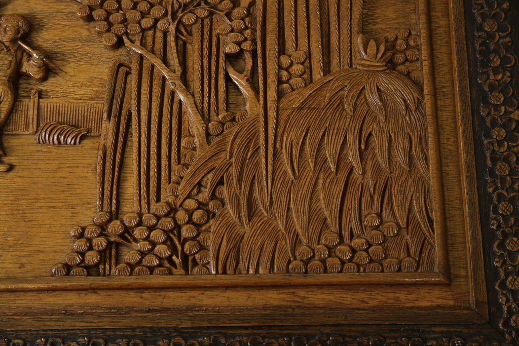 アジアンヴィンテージ　全面に施された彫刻が豪華なトランク　(R-077472)