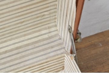 アンティーク雑貨　情緒あるレトロな佇まいの船トランク(舟トランク、ブランケットボックス、トランクテーブル、センターテーブル、ローテーブル、ディスプレイ雑貨、収納箱、店舗什器) (R-077518)