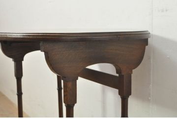 イギリスアンティーク　オーク材　落ち着いた色味とスラリと伸びた脚が魅力的なネストテーブル(サイドテーブル、カフェテーブル、コーヒーテーブル、ローテーブル、英国)(R-077521)