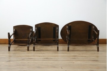 イギリスアンティーク　オーク材　落ち着いた色味とスラリと伸びた脚が魅力的なネストテーブル　(R-077521)