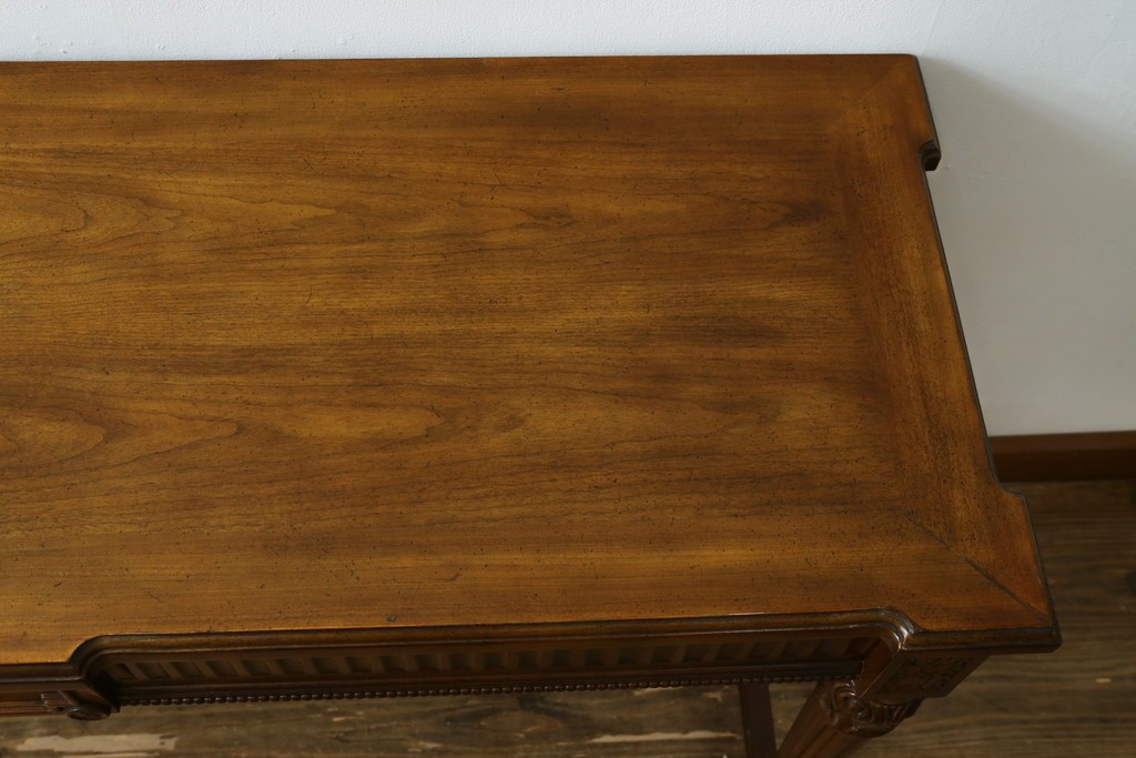 中古　DREXEL HERITAGE(ドレクセルヘリテイジ)　クラシカルなデザインのコンソールテーブル　(R-077523)