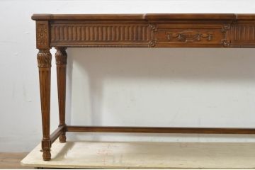 中古　DREXEL HERITAGE(ドレクセルヘリテイジ)　クラシカルなデザインが魅力的なコンソールテーブル(サイドテーブル、花台、飾り台、作業台)(R-077523)